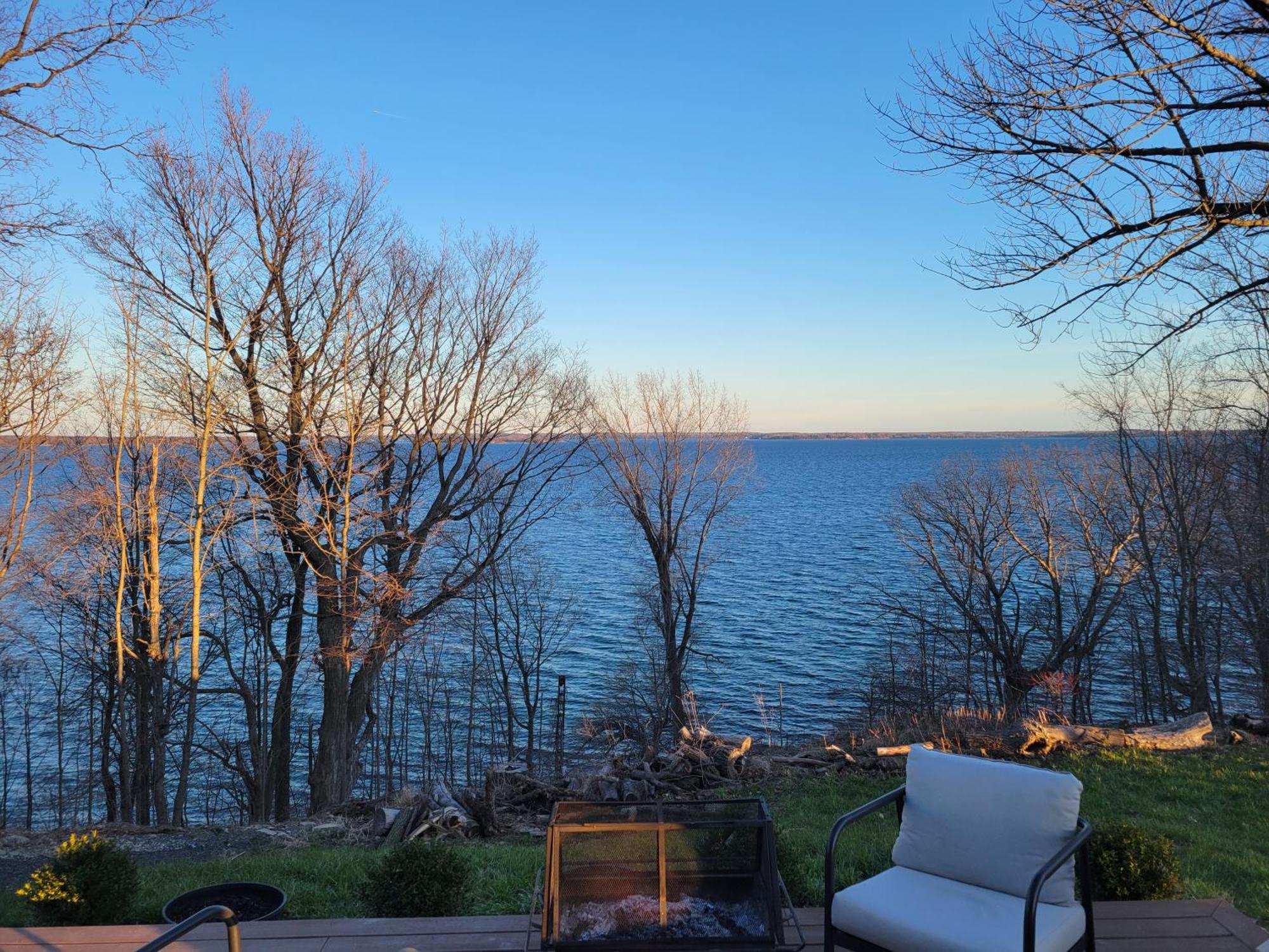 Unique Waterfront House With Private Beach 가나노크 외부 사진